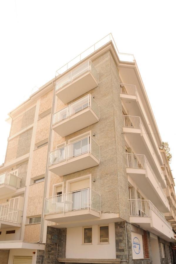 Casa Vacanze Medit Alassio Bagian luar foto